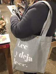 BOLSA LEE Y DEJA LEER GRIS